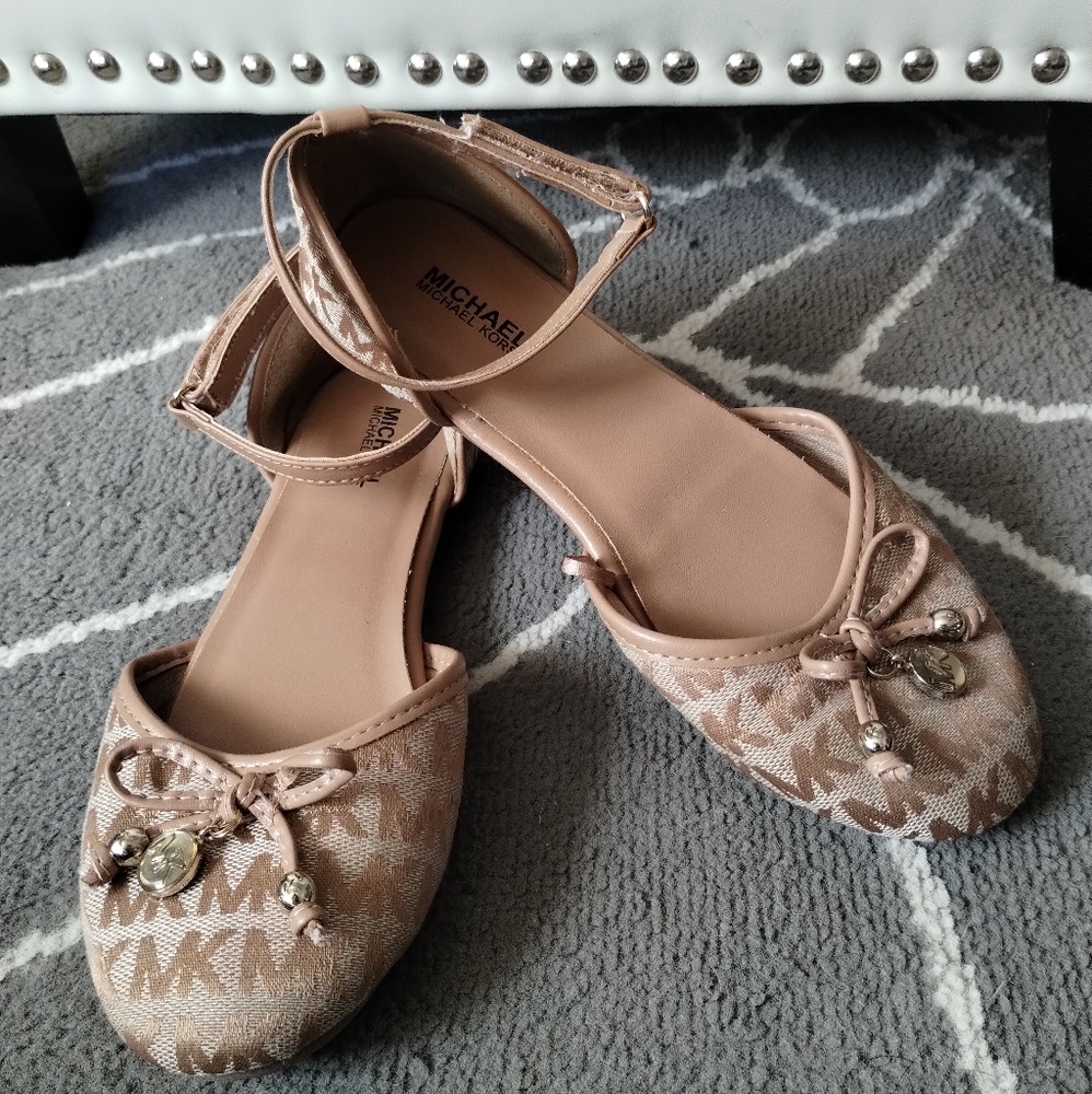 Michael Kors Logo Monogram & Charm Ballet Flats